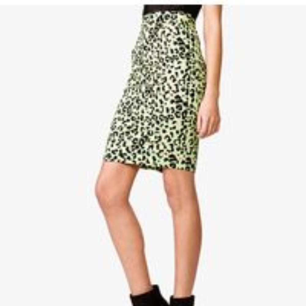 NWOT Forever 21 Knee Length Animal Print Skirt